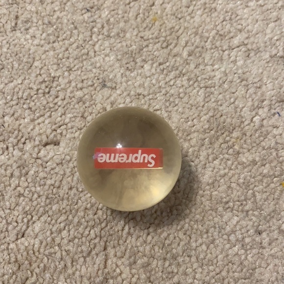 100% Authentic Supreme Bouncy Ball - Picture 2 of 3